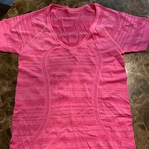 Lululemon top